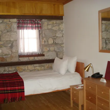 Hotel Macedonian Village & 3*